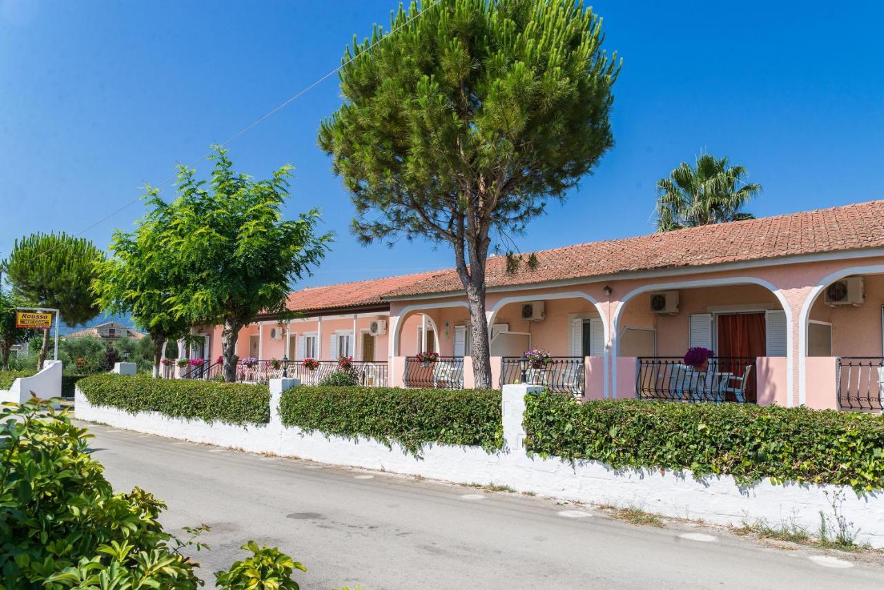Roussa'S Apartments Laganas Exterior photo